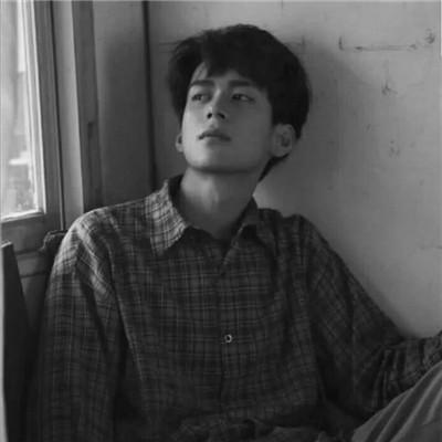 84张男生黑白高级感头像