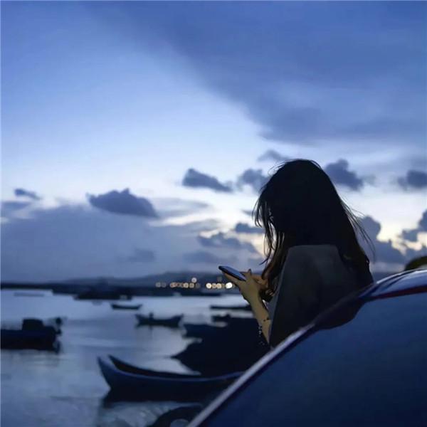 唯美女生高级不露脸背影头像图片