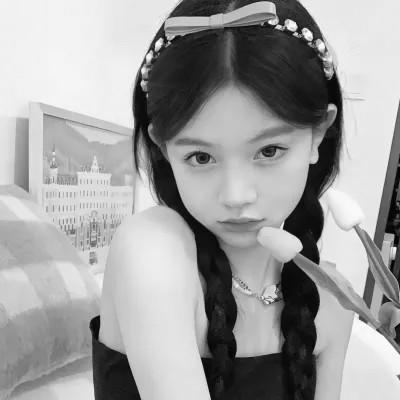 女黑白头像图片真人版52张，逆流而上的黑白文化