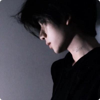 氛围感拉满的小众头像男58张，宝藏男孩！