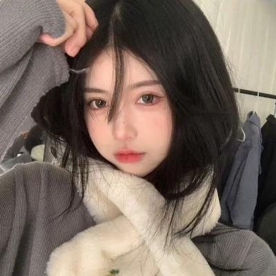 微信头像漂亮大方女生35张