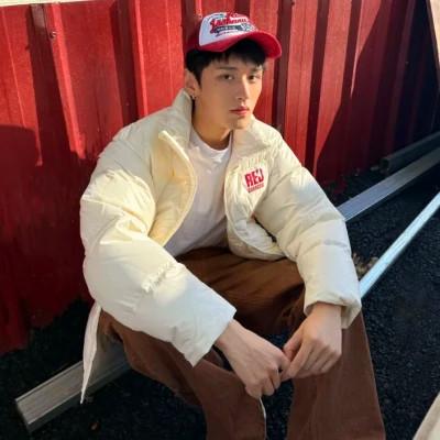 超级好看的2023微信男生头像，绝不能错过！