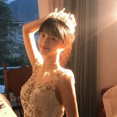 微信头像漂亮大方女生35张