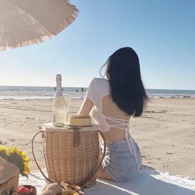 迷人女生背影头像100张，别有一番韵味美！