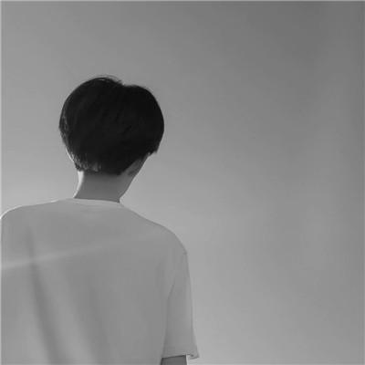 84张男生黑白高级感头像