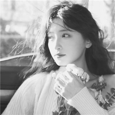 女生微信头像ins高级黑白图片110张