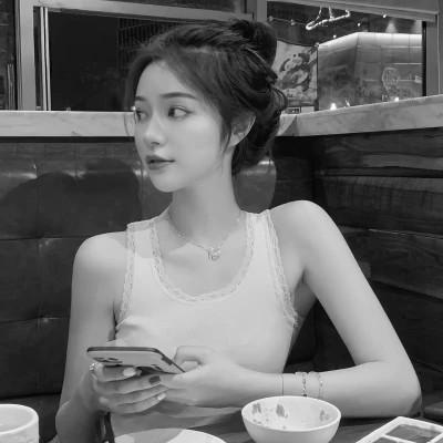 头像图片2023最火爆黑白女生