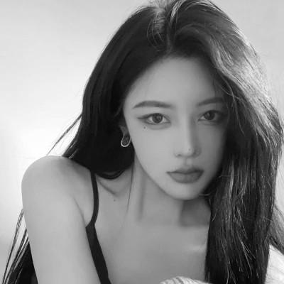 头像图片2023最火爆黑白女生