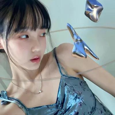 可盐可甜的专用女生头像59张