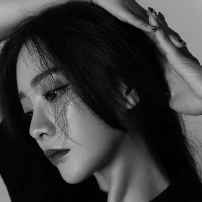 103张女生最酷的照片头像黑白