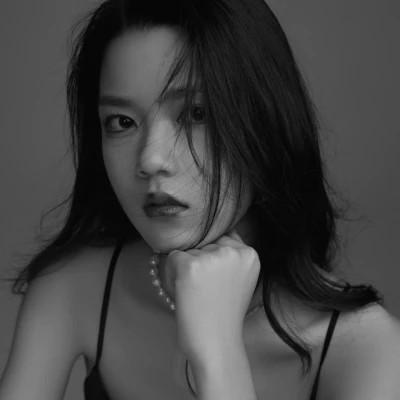 103张女生最酷的照片头像黑白