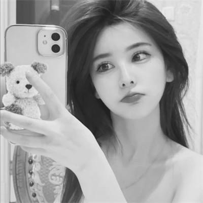 头像图片2023最火爆黑白女生