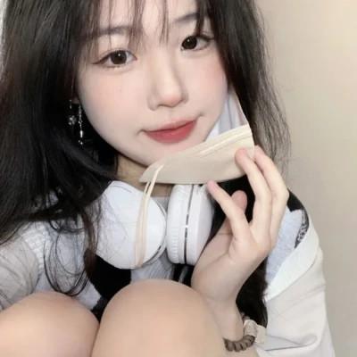 微信女生干净有品位的头像58张