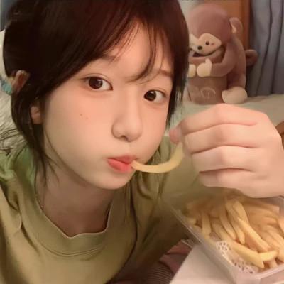 WeChat风格女头75张