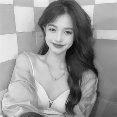 气质微信头像女生黑白108张