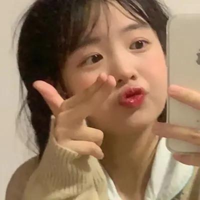 微信女生干净有品位的头像58张