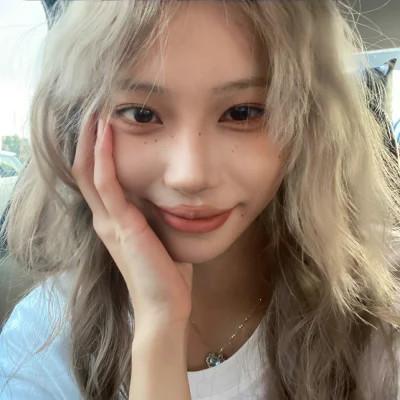 WeChat风格女头75张