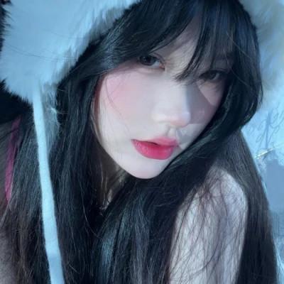 微信女生干净有品位的头像58张