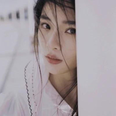 复古系头像女 高级又复古相当耐看