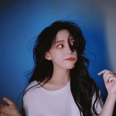 少年感小众头像女生阳光图片