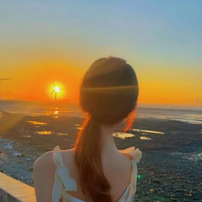少年感小众头像女生阳光图片