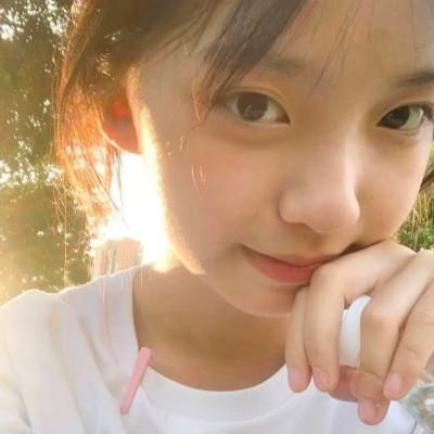 特别清纯的女生头像 高清很清纯很好看的女孩子头像图片
