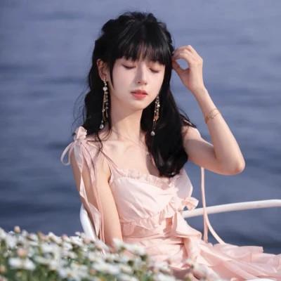 精致好看的女生微信头像图片