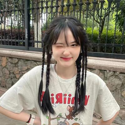 特别清纯的女生头像 高清很清纯很好看的女孩子头像图片