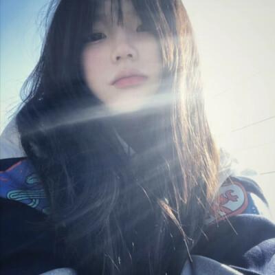素颜比较真实的头像女高清照片