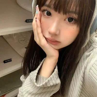 素颜比较真实的头像女高清照片