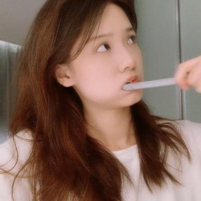 少年感小众头像女生阳光图片
