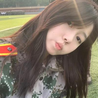 素颜比较真实的头像女高清照片