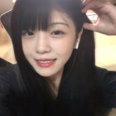 素颜比较真实的头像女高清照片