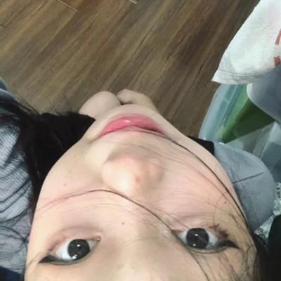 素颜比较真实的头像女高清照片