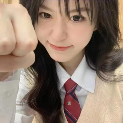 素颜比较真实的头像女高清照片