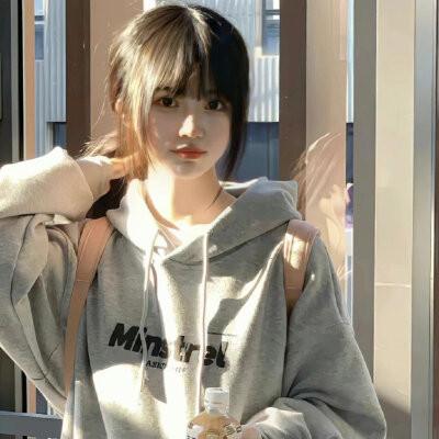 特别清纯的女生头像 高清很清纯很好看的女孩子头像图片