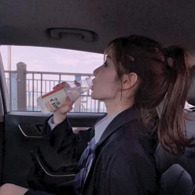 少年感小众头像女生阳光图片