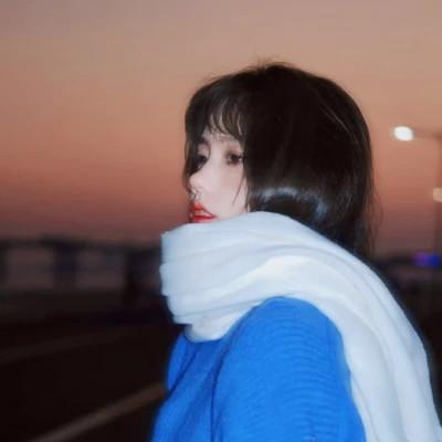 少年感小众头像女生阳光图片