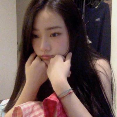 素颜比较真实的头像女高清照片