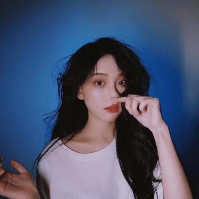 少年感小众头像女生阳光图片
