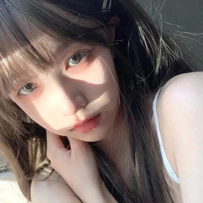 素颜比较真实的头像女高清照片
