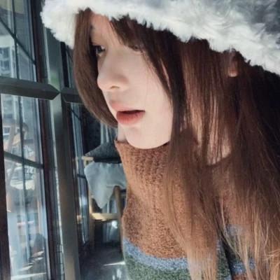 素颜比较真实的头像女高清照片