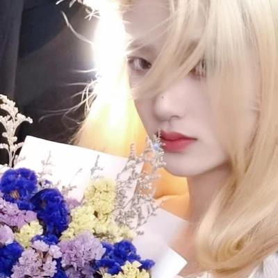 少年感小众头像女生阳光图片