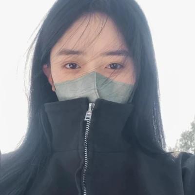 素颜比较真实的头像女高清照片