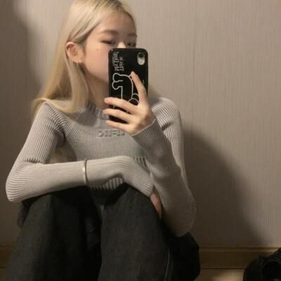 素颜比较真实的头像女高清照片