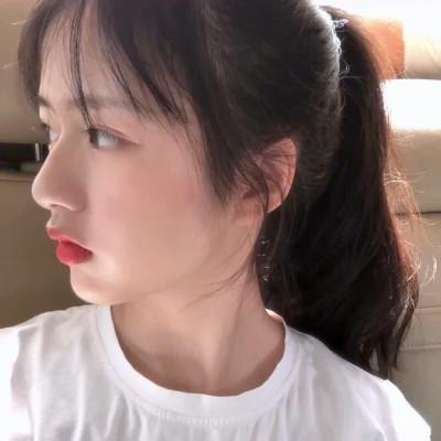 素颜清纯女生头像，真实的美丽无需修饰