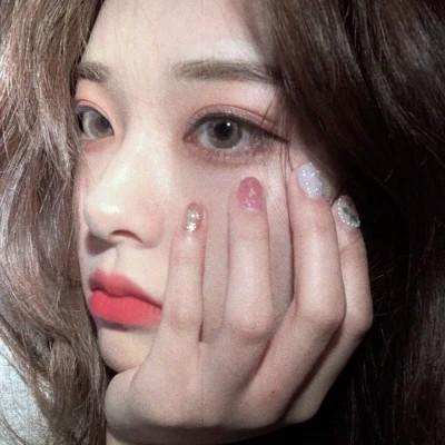 素颜清纯女生头像，真实的美丽无需修饰