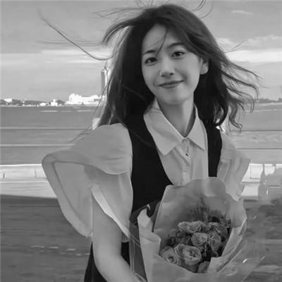 微信高清黑白女生头像100张
