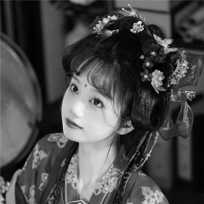 微信高清黑白女生头像100张
