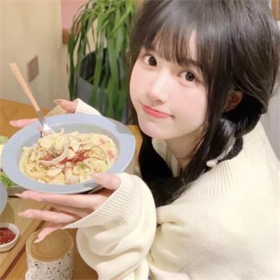 24张精选超高颜值的女生头像图片